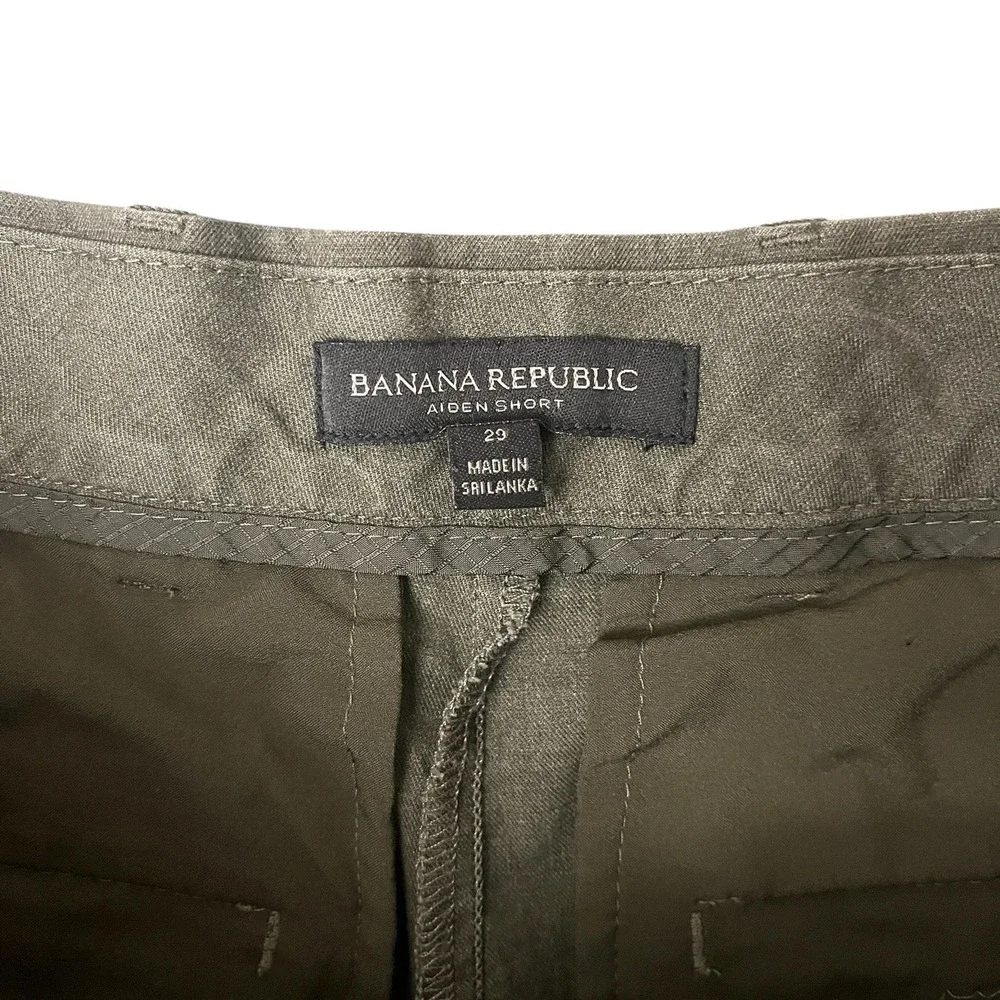 Banana Republic Men's Size 29 Aiden Short Army Green Chino Basic‎ Preppy